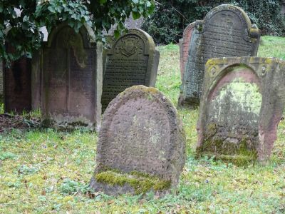 En sista bild från begravningsplatsen.